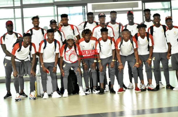 PHOTOS : Black Meteors depart for Egypt ahead of U-23 Afcon