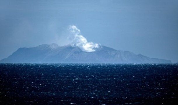 White Island volcano: NZ police consider high-speed mission to get bodies