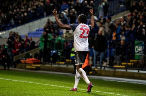 Joe Dodoo scores first goal to salvage point for sinking Bolton Wanderers