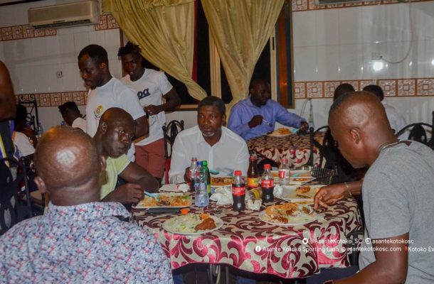 PHOTOS: Maxwell Konadu dines with his players