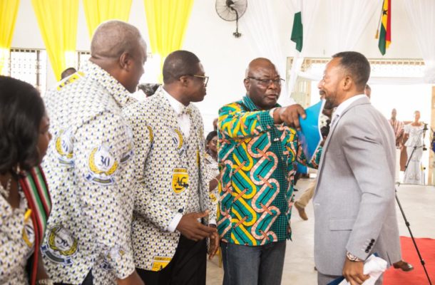 Video+Photos: Mahama, Owusu Bempah clash at Assemblies of God church