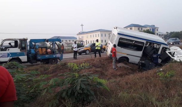 PHOTOS: Several people injured in an accident on Accra-Tema motorway