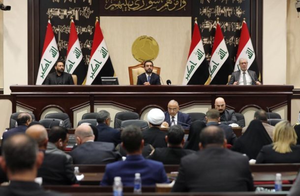 Anti-Isis coalition suspends operations as Iraqi MPs vote to expel US troops