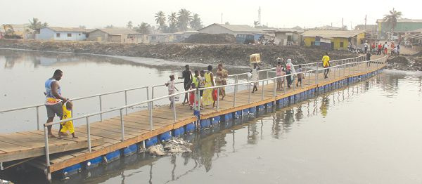 Ursula Owusu constructs floating bridge over Chemu Lagoon
