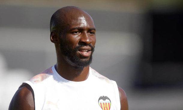 Valencia CF face lock down as Mangala, 4 others test positive for COVID-19
