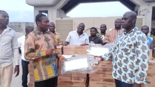 Afenyo-Markin donates 200 street lights and 3000 bulbs to all electoral areas In Effutu