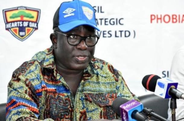 I'll be glad if Daniel Afriyie Barnieh renews Hearts contract - Fred Moore