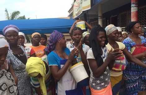 Coronavirus: NDC supports head porters with PPEs, food
