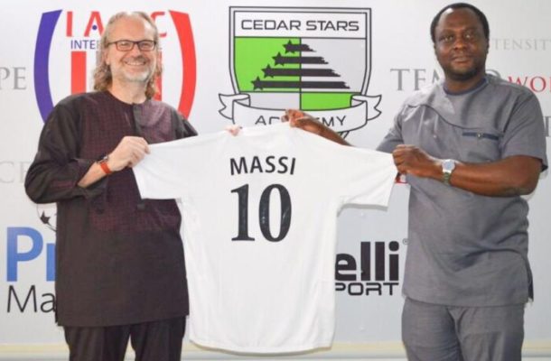Ghanaian Consul to Italy pays courtesy call on Inter Allies