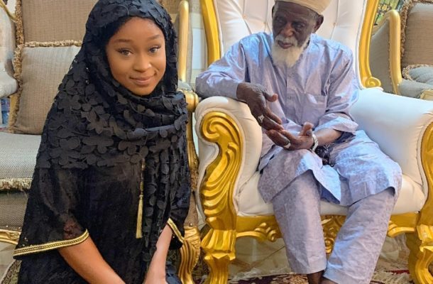 Efia Odo donates to National Chief Imam ahead of this year's Ramadan.