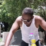 VIDEO: Counsellor Lutterodt spends an hour at cemetery to pray against coronavirus