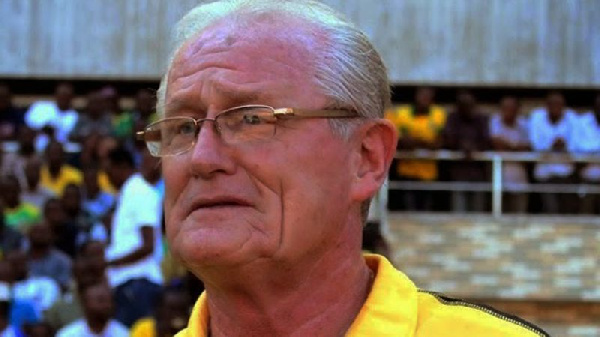 Selfish journalist have turned scouts for big clubs in Ghana - Hans van Der Pluijm