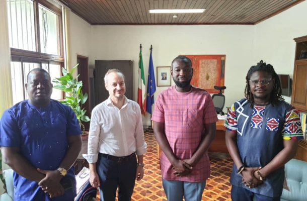 Afro-Arab Capo, Rafarazzi pays visit to the outgoing Italian Ambassador to Ghana