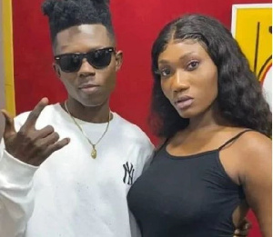 Strongman releases video for ‘Mokobe’ featuring Wendy Shay