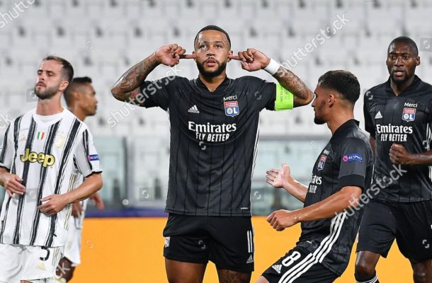 Memphis Depay makes history as Lyon progress to UCL quarter finals