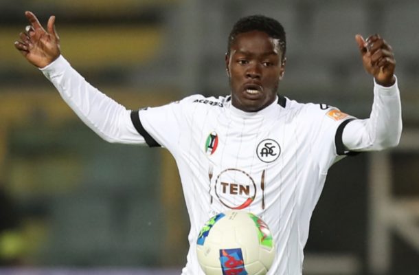 Spezia supporters boo Emmanuel Gyasi and his teammates after Monza defeat