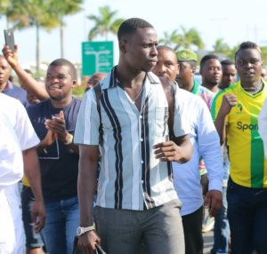 VIDEO: Young Africans supporters mob new striker Michael Sarpong