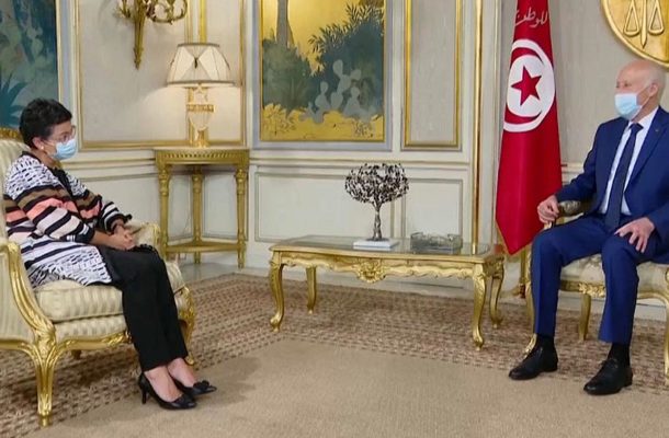 Spain's Minister met Tunisian President to relaunch bilateral ties