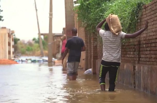 Record Nile floods kill almost 100 in Sudan