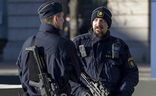 Swedish Police Seek to Wiretap Unsuspected Citizens as Criminal Clans Harass Country
