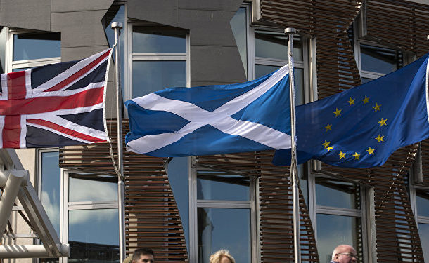 You Take The High Road: Less Than Half of English Want Scotland In UK, YouGov Poll Shows