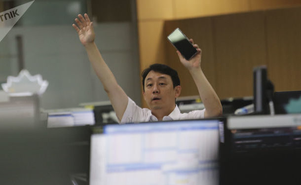 Asia-Pacific Stocks Trade Lower As US-China Tech Battle Escalates