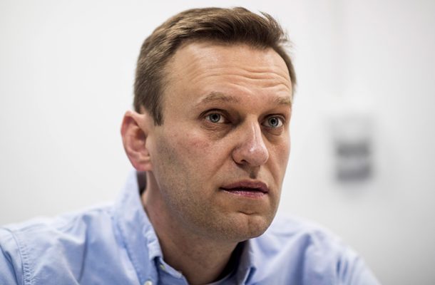 Alexey Navalny out of artificial coma after 'Novichok poisoning'