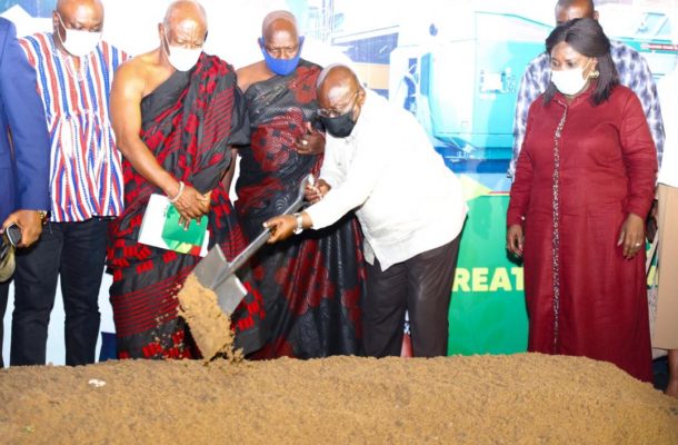 President Akufo-Addo cuts sod for water and Sewage facility in Tema
