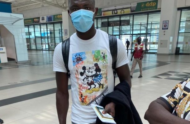 Vincent Atinga travels to South Africa to seal move to second division side