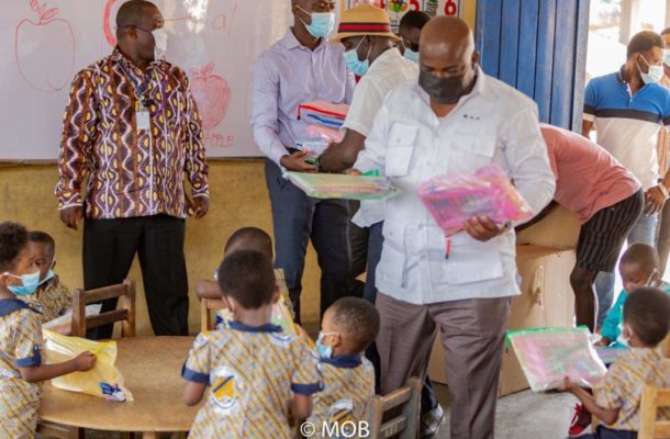 Michael Okyere Baafi donates to KG pupils; urges teachers to protect yongsters from COVID-19