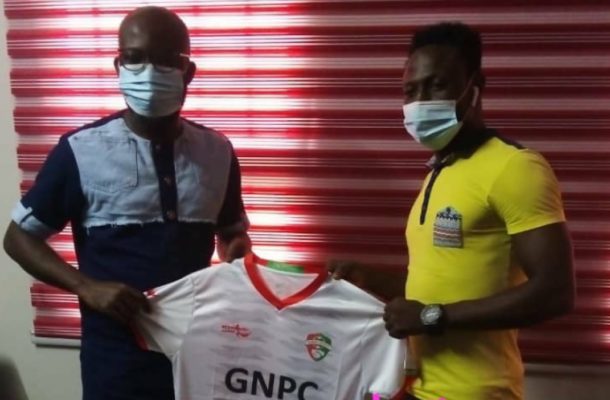 Former Hearts striker Maxwell Boakye returns into GPL after singing for Karela United