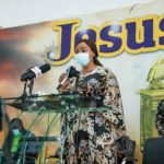 Apam drowning: Sarah Adwoa Safo visits bereaved families