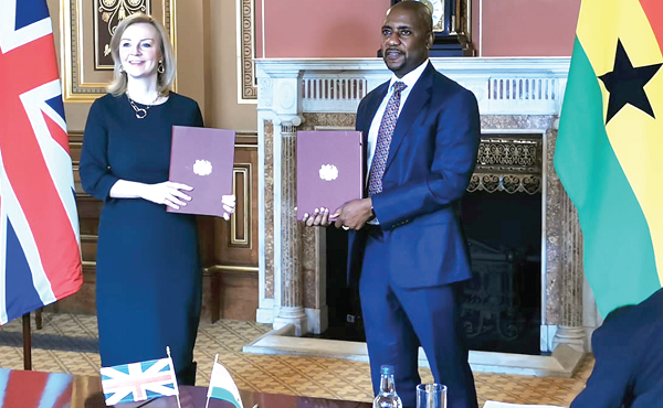 Ghana, UK sign interim trade pact