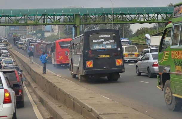 Thousands stranded in traffic over Kenya Covid rules