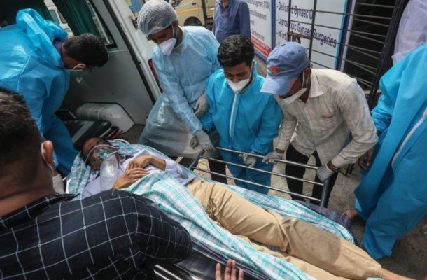 Covid-19: India hospital fire as virus cases hit record high