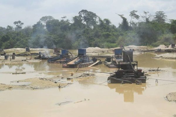What's an excavator or changfang doing on River Pra? - Abu Jinapor supports burning of equipment