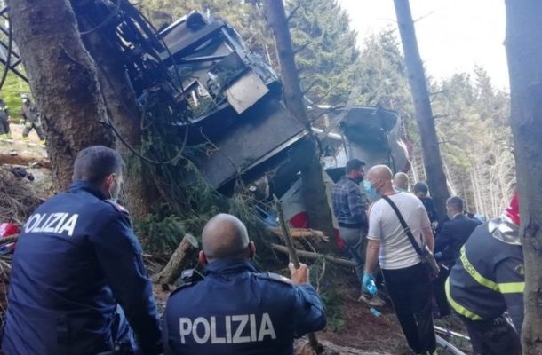 13 killed after cable car falls in Italy