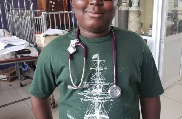 Angry Ghanaians lash govt for decaying health system in Korle Bu after death of 13yr old boy