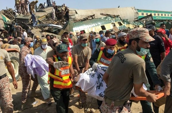 Dozens killed as two trains collide in Southern Pakistan