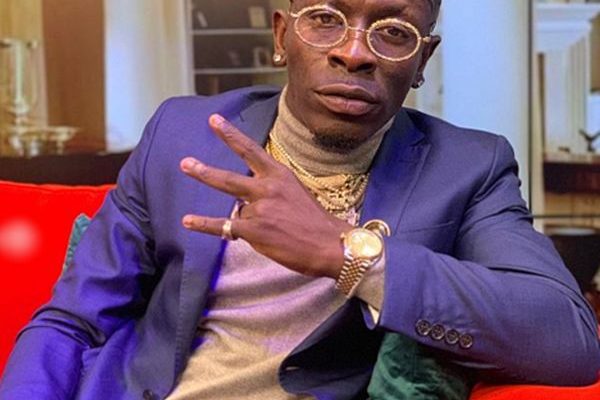 Shatta Wale apologises to road contractors