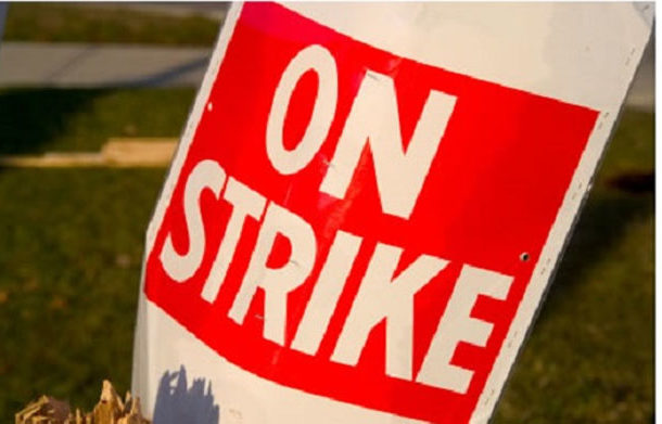 Workers’ Unions SB Dombo University on strike