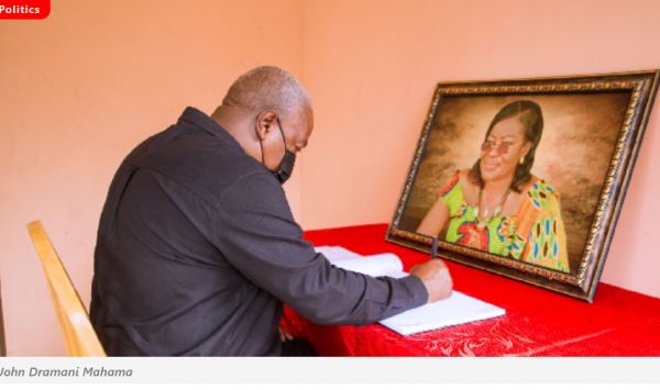 Ex-Prez Mahama signs Book of Condolence for Benyiwa-Doe