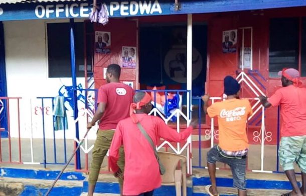 E/R: Abuakwa South NPP supporters protest against removal of MCE; lock up party office