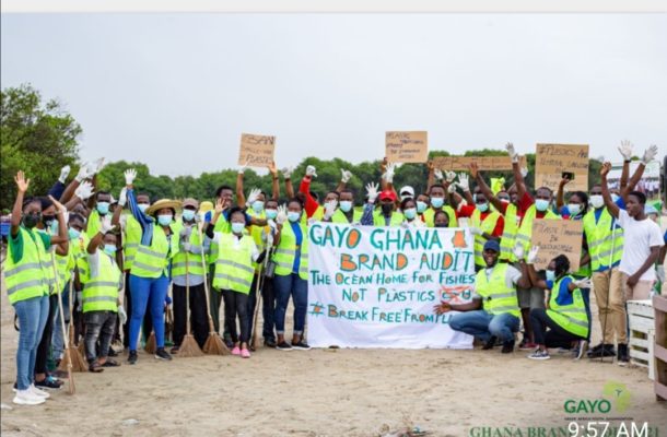 2021 World Cleanup Day: GAYO, GYEM, HRRG et al. rid Labadi Beach of filth