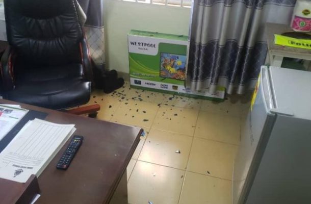 Residents attack Lamashegu police station, NEDCo office over police brutality