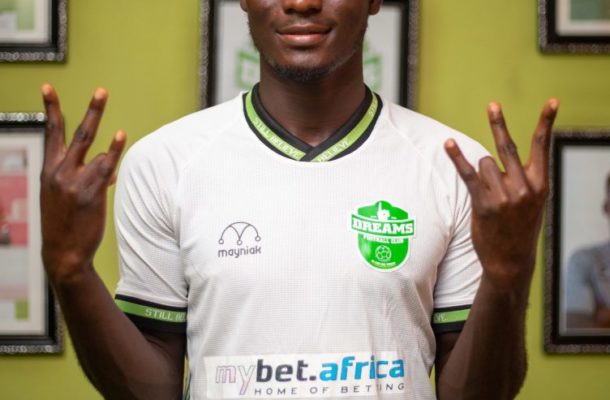 Dreams FC sign striker Kwaku Karikari from Liberty Professionals