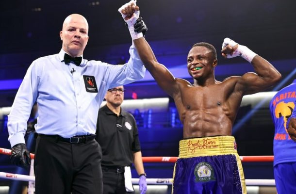 Isaac Dogboe defeats Christopher Diaz to get closer to featherweight title bout