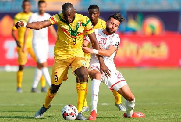AFCON 2021: Drama as referee Janny Sikazwe steals show in Mali vs Tunisia game