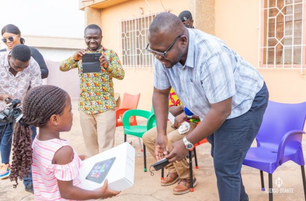 Asenso-Boakye visits 8-yr old girl in viral video chastising him, Nana Addo, after campaigning for them in 2020