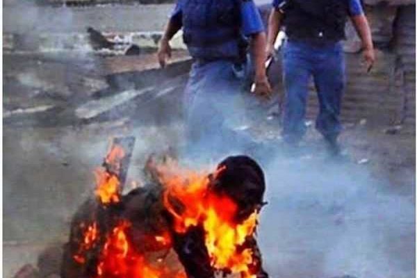 Mob beat and burn body of Female Student for allegedly insulting Prophet Mohammed